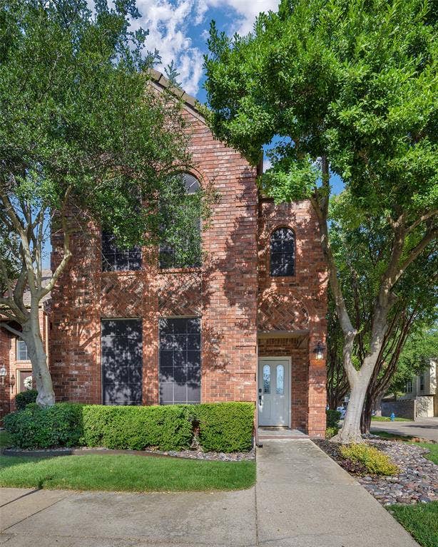 Property photo for 17060 Upper Bay Road, Addison, TX