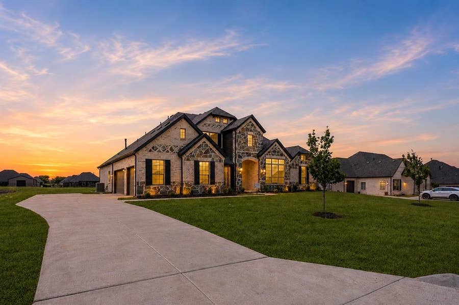 Property photo for 507 Birthright Lane, McLendon Chisholm, TX