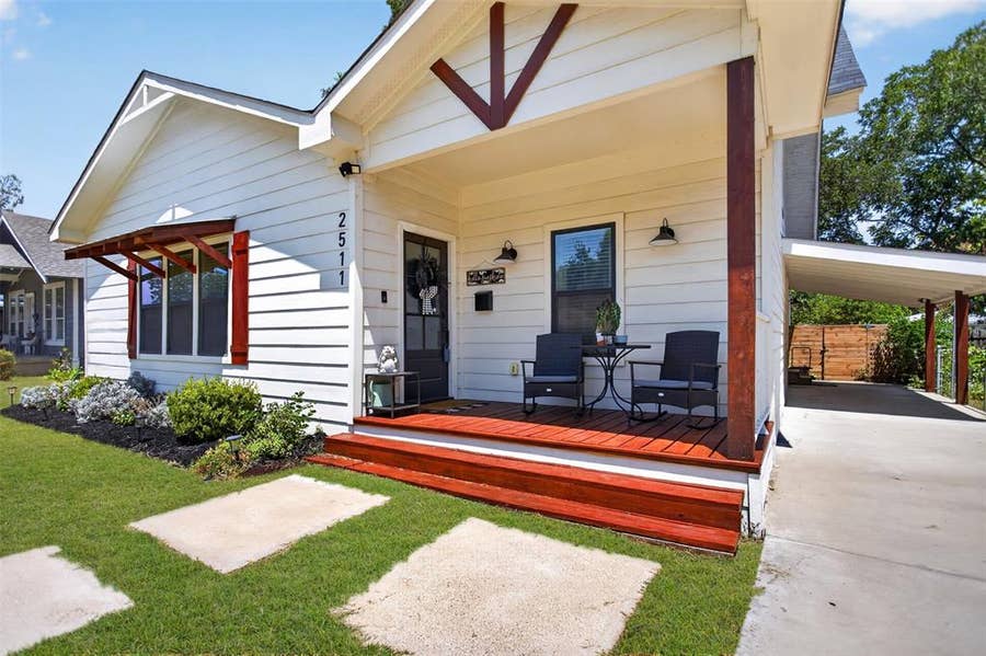 Property photo for 2511 Gladstone Drive, Dallas, TX