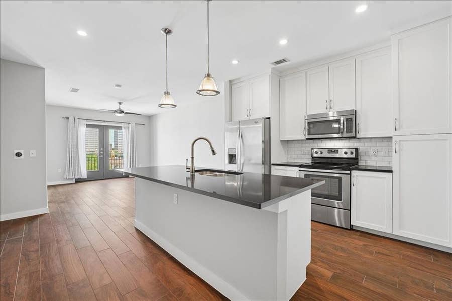 Property photo for 5609 Smu Boulevard, #505, Dallas, TX