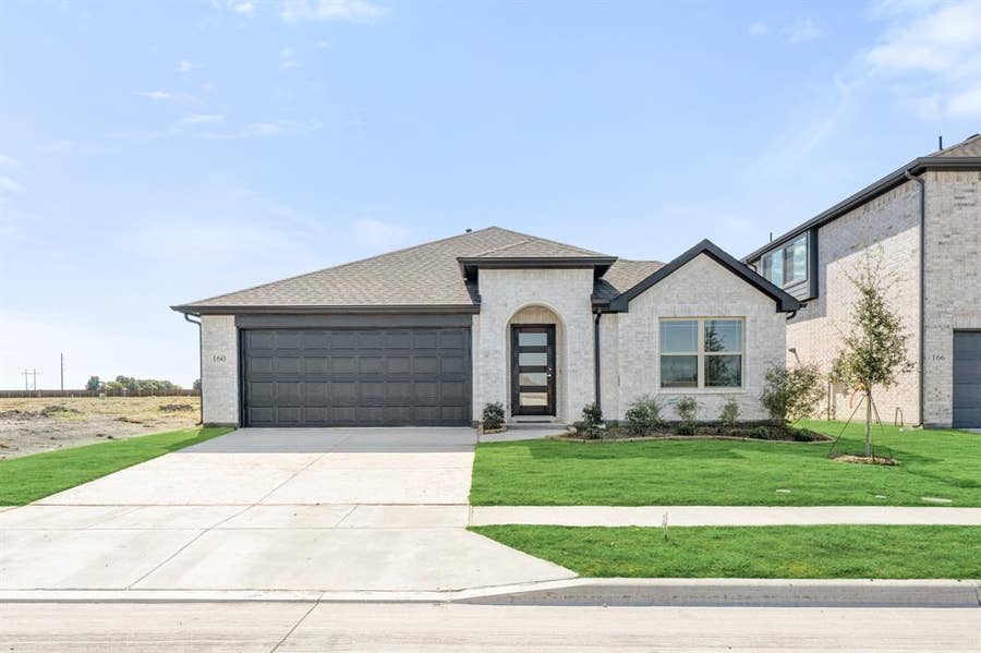 Property photo for 160 Aspen Way, Lavon, TX