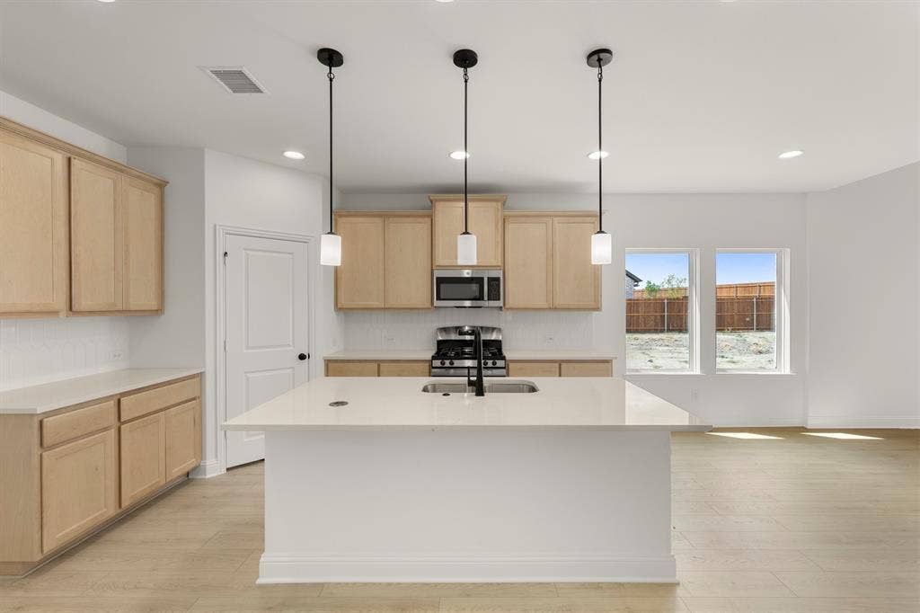 2519 Sturgis Street, Forney, TX 75126 06. 2519 Sturgis - Kitchen