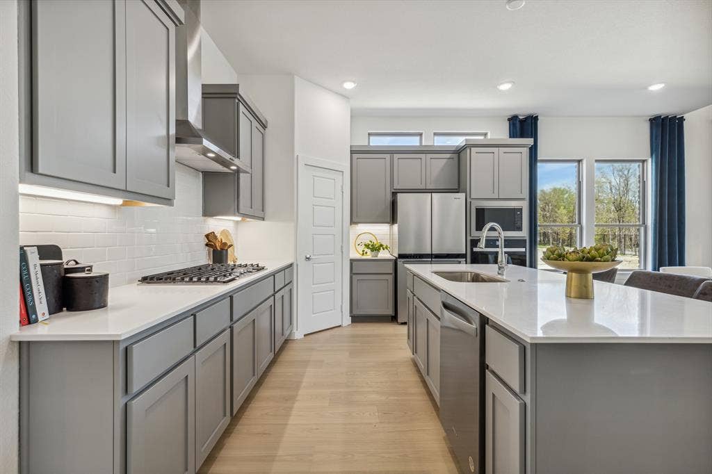 3601 Teasdale Drive, McKinney, TX 75071 Kitchen in the Van Gogh II home plan by Trophy Signature Homes – REPRESENTATIVE PHOTO