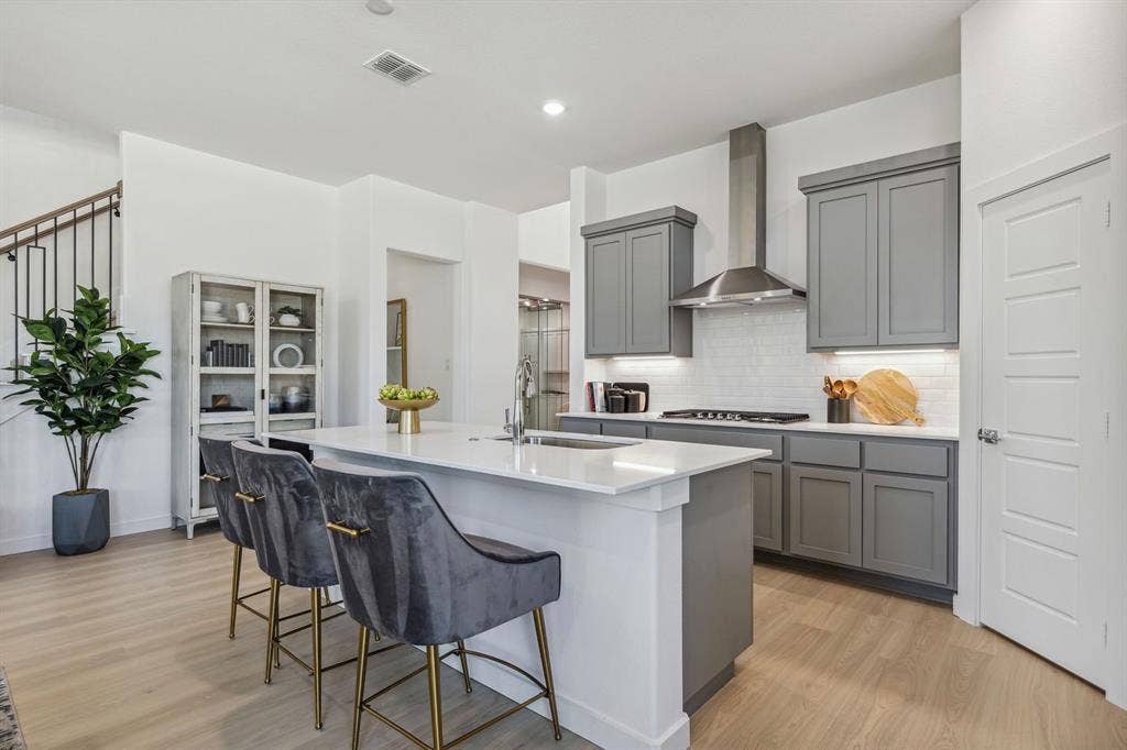 3601 Teasdale Drive, McKinney, TX 75071 Kitchen in the Van Gogh II home plan by Trophy Signature Homes – REPRESENTATIVE PHOTO