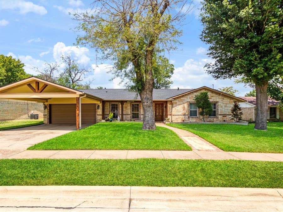 Property photo for 1616 Springbrook Street, Mesquite, TX