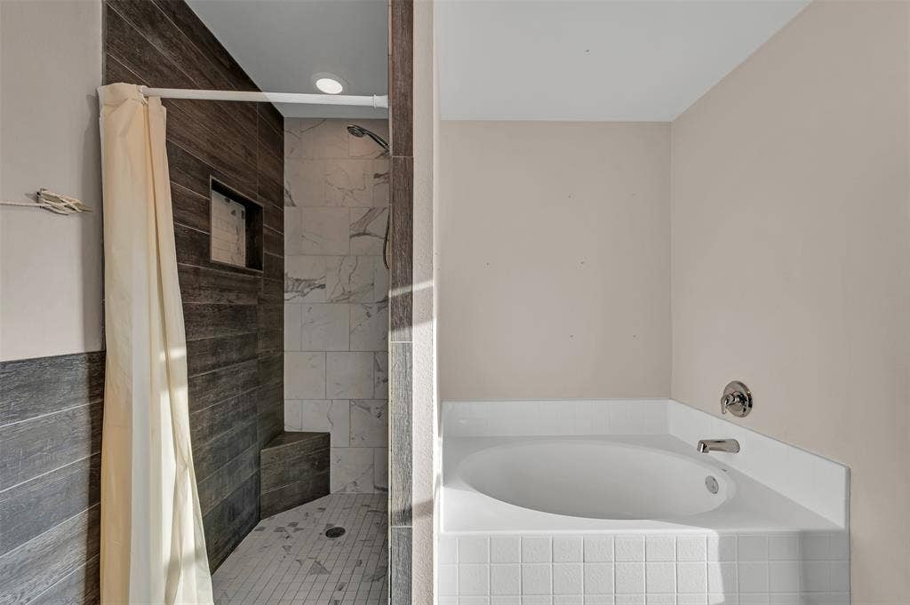 9017 Graywolf Ridge Trail, Fort Worth, TX 76244 Bathroom featuring separate shower and tub