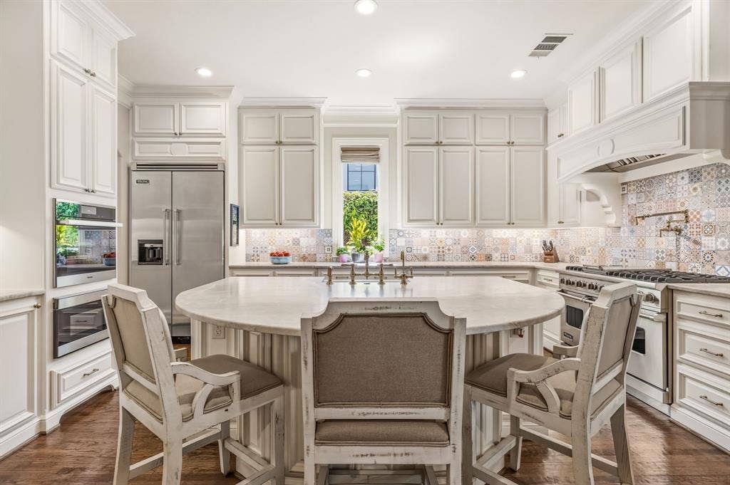 7635 Bryn Mawr Drive, Dallas, TX 75225 7635 Bryn Mawr Drive, Dallas, TX 75225