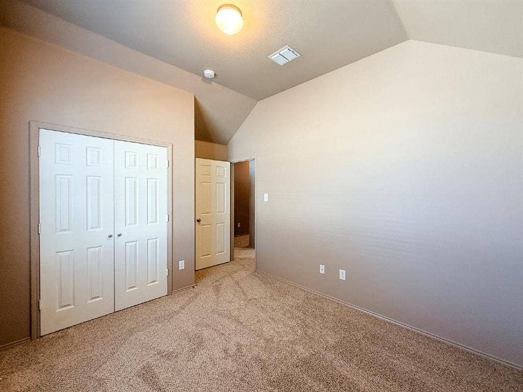 633 Canoe Way, Crowley, TX 76036 633 Canoe Way, Crowley, TX 76036