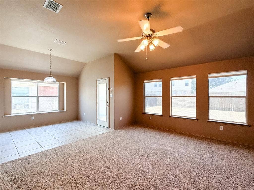 633 Canoe Way, Crowley, TX 76036 633 Canoe Way, Crowley, TX 76036