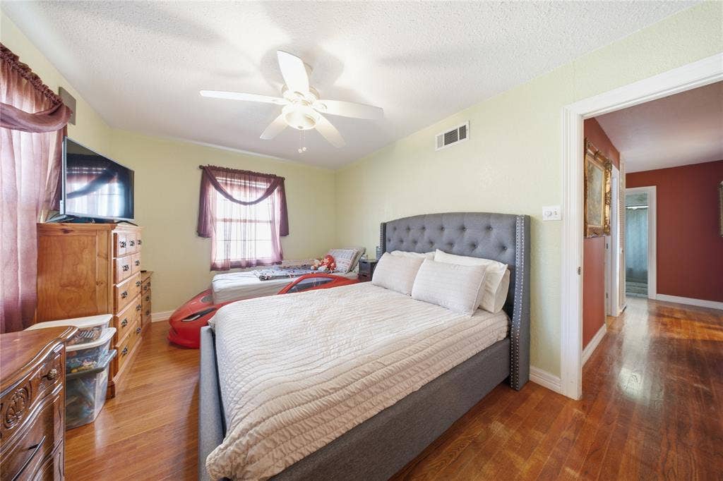 3708 Matador Drive, Dallas, TX 75220 3708 Matador Drive, Dallas, TX 75220
