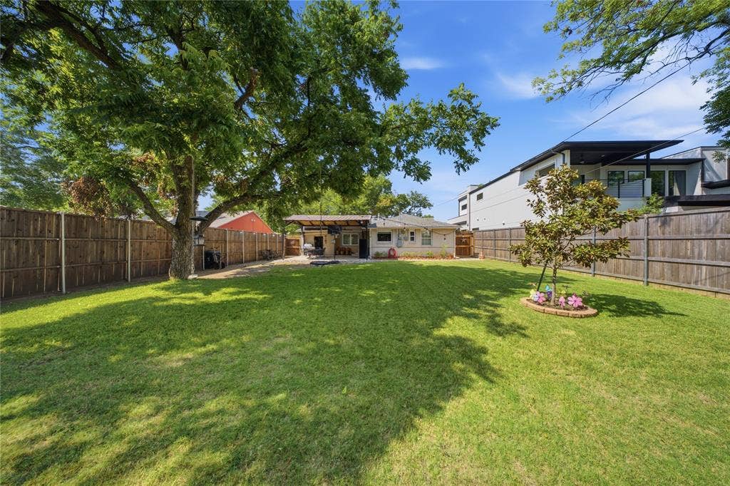 3708 Matador Drive, Dallas, TX 75220 3708 Matador Drive, Dallas, TX 75220