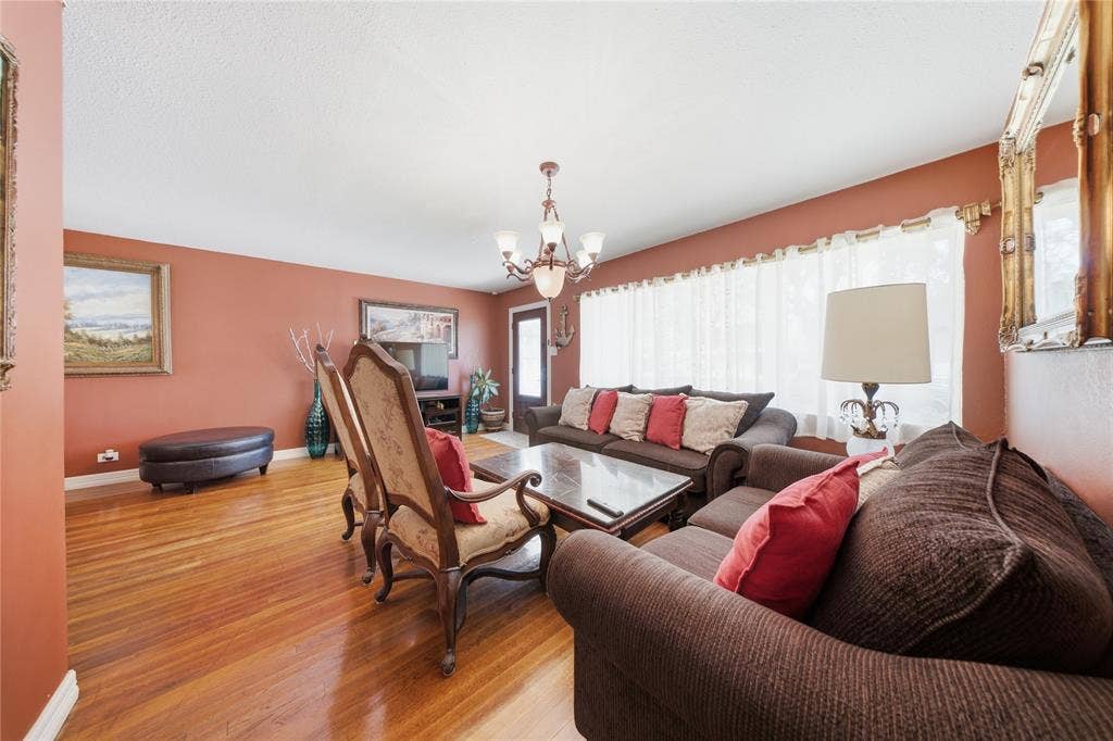 3708 Matador Drive, Dallas, TX 75220 3708 Matador Drive, Dallas, TX 75220