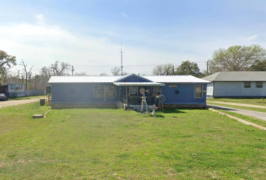 Property photo for 3709 Valley Ridge Drive, Granbury, TX