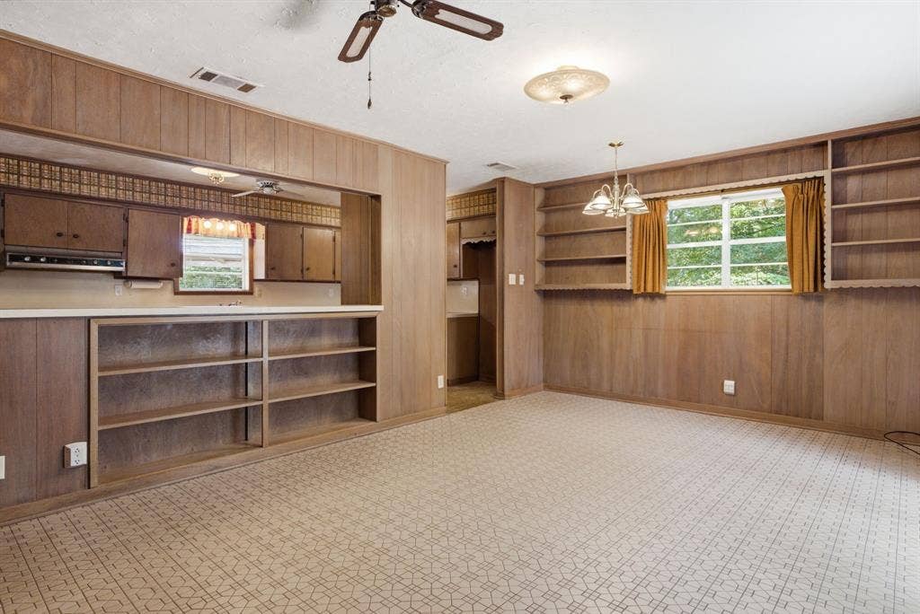 3327 Craftdale Drive, Tyler, TX 75701 3327 Craftdale Drive, Tyler, TX 75701