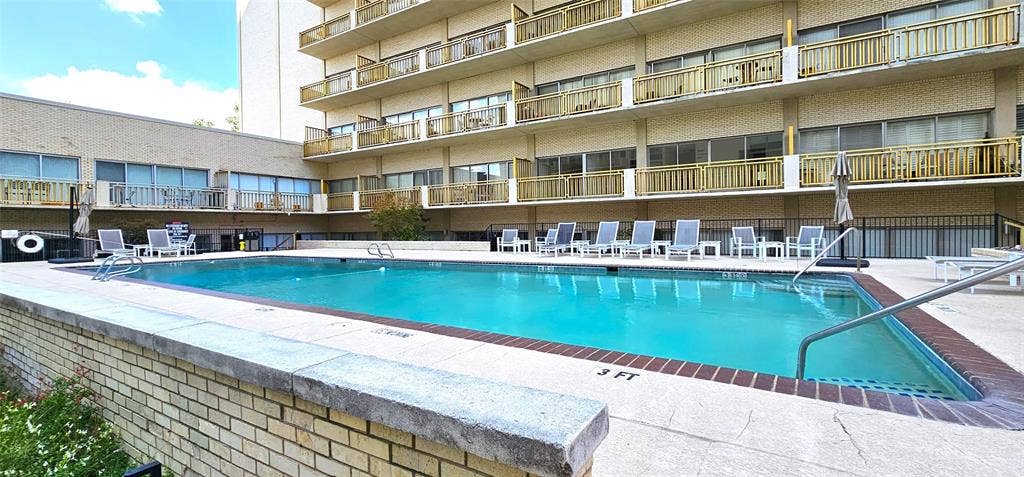 6211 W Northwest Highway, #C253 West Wing Unit, Dallas, TX 75225 6211 W Northwest Highway, #C253 West Wing Unit, Dallas, TX 75225