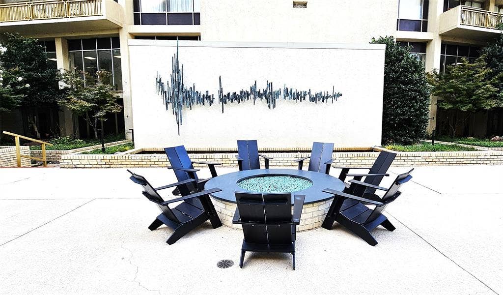 6211 W Northwest Highway, #C253 West Wing Unit, Dallas, TX 75225 6211 W Northwest Highway, #C253 West Wing Unit, Dallas, TX 75225