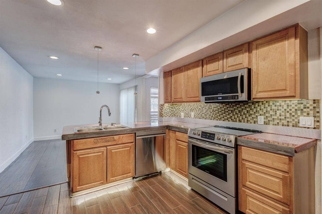 1714 Place One Lane, Garland, TX 75042 1714 Place One Lane, Garland, TX 75042