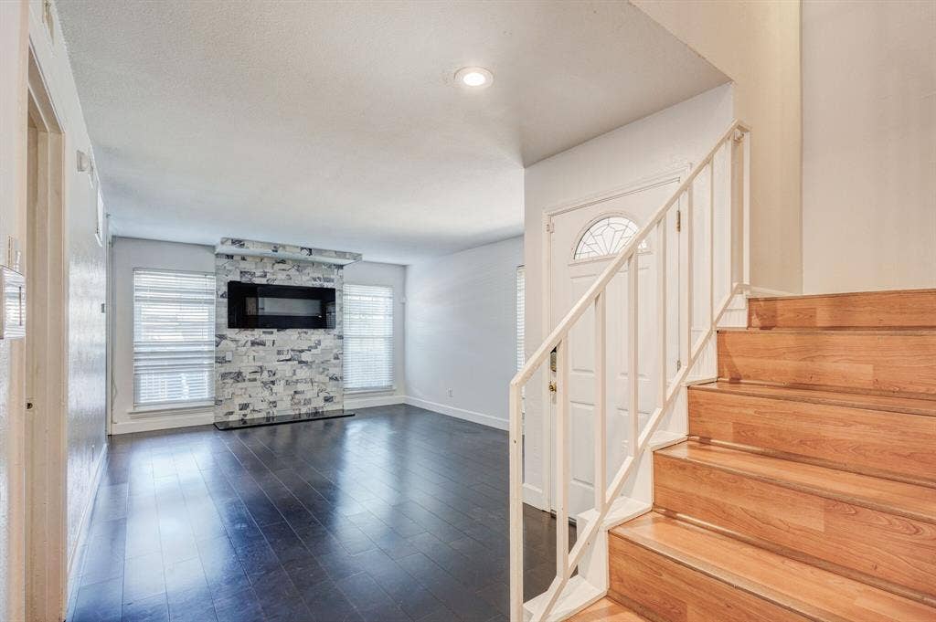 1714 Place One Lane, Garland, TX 75042 1714 Place One Lane, Garland, TX 75042