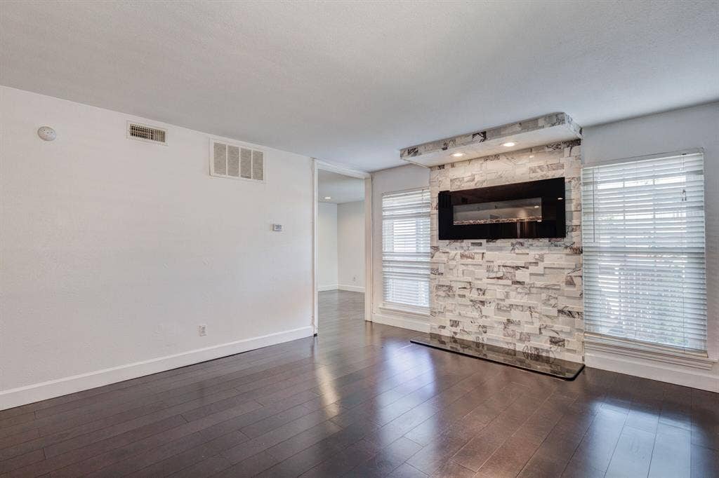 1714 Place One Lane, Garland, TX 75042 1714 Place One Lane, Garland, TX 75042
