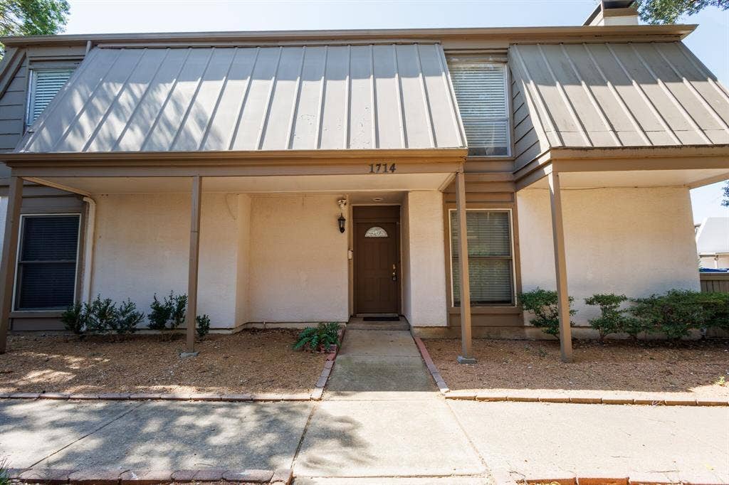 1714 Place One Lane, Garland, TX 75042 1714 Place One Lane, Garland, TX 75042