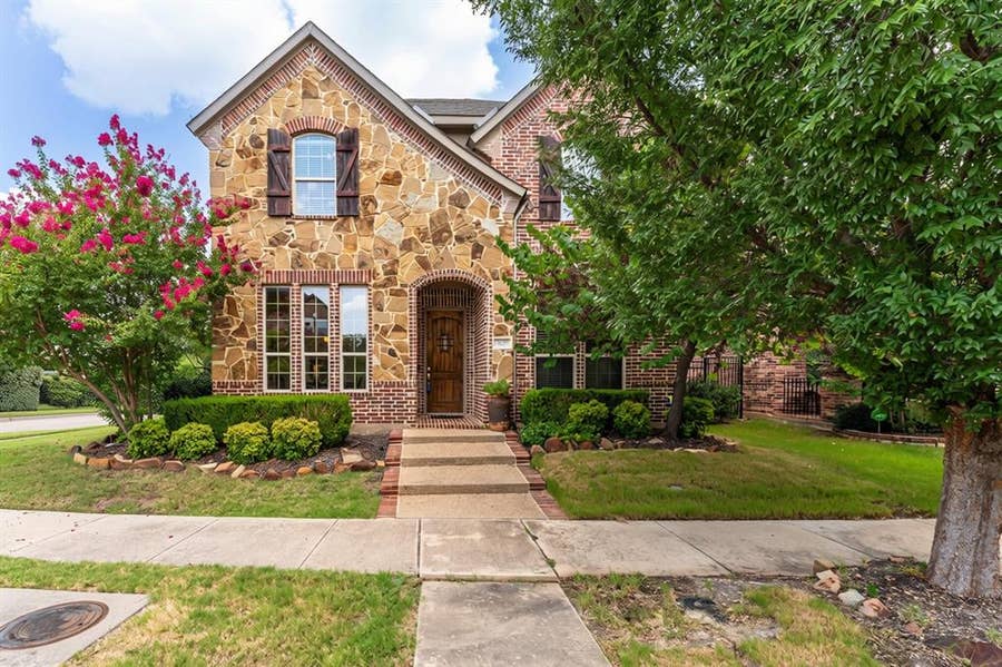Property photo for 3817 Plum Vista Place, Arlington, TX