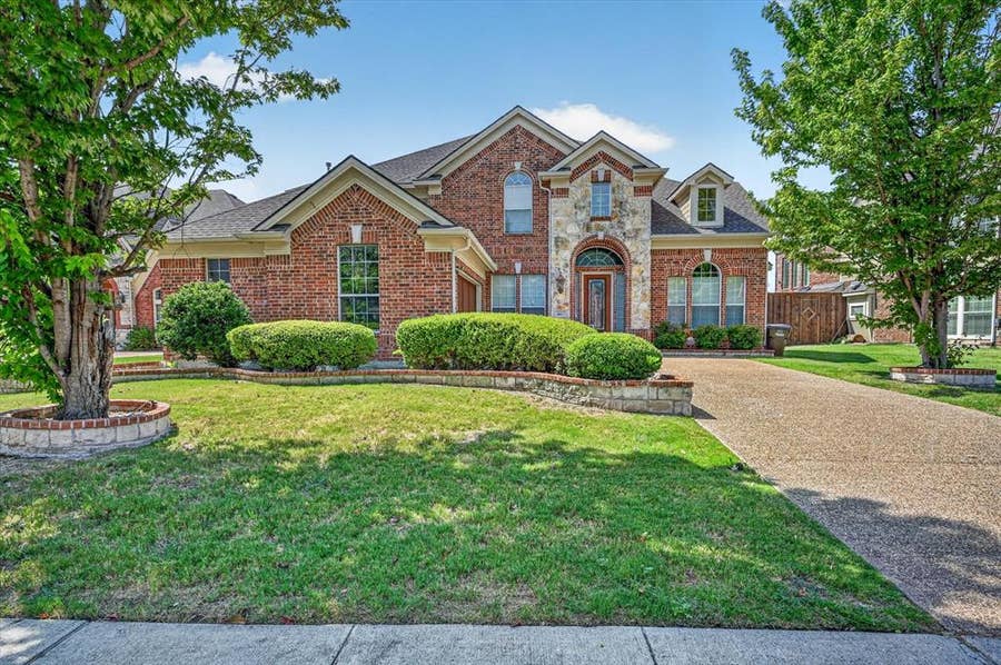 Property photo for 4612 Quiet Circle, Plano, TX