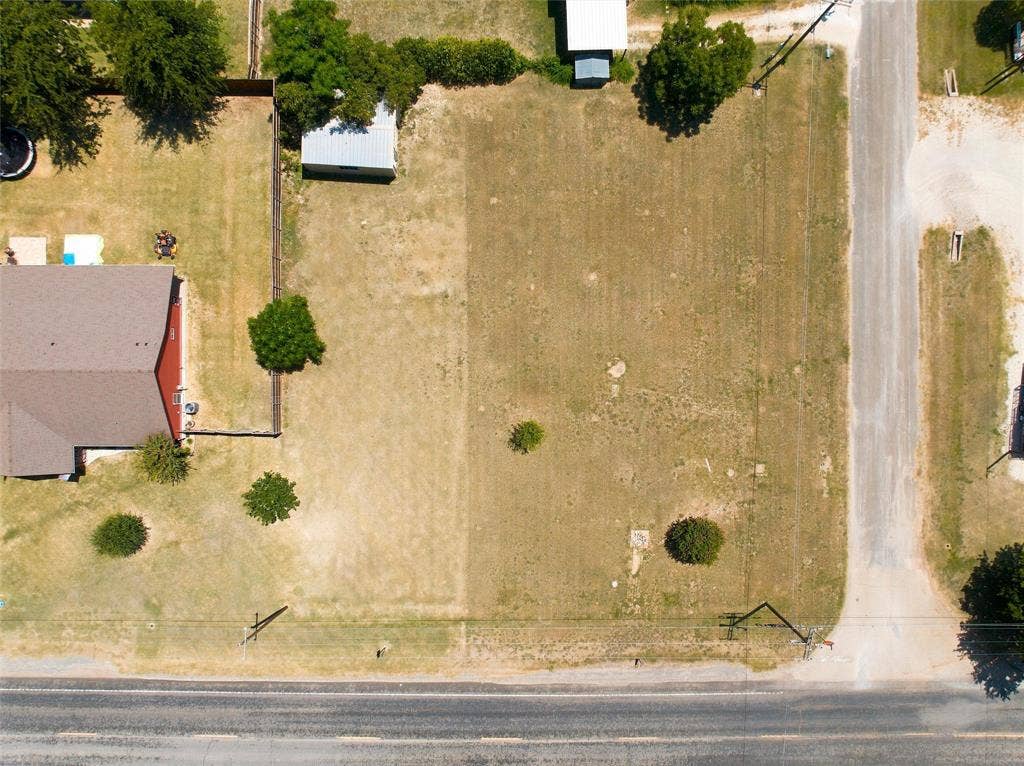 000 E 5th Street, Crawford, TX 76638 000 E 5th Street, Crawford, TX 76638