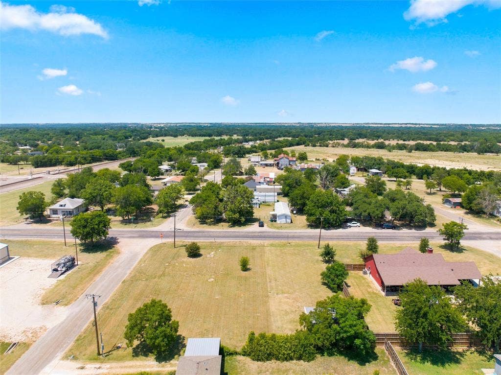 000 E 5th Street, Crawford, TX 76638 000 E 5th Street, Crawford, TX 76638