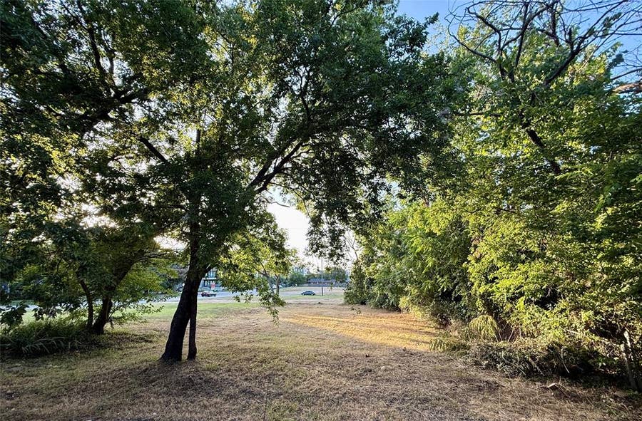 Property photo for 1305 Waterman Street, Fort Worth, TX