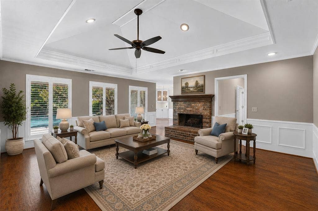 2132 Donna Drive, Plano, TX 75074 This room is virtually staged.