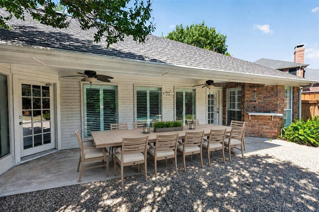2132 Donna Drive, Plano, TX 75074 This is virtually staged.