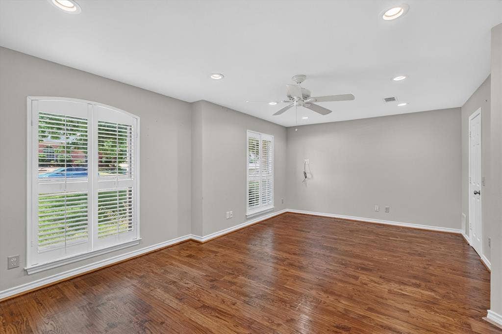 2132 Donna Drive, Plano, TX 75074 2132 Donna Drive, Plano, TX 75074
