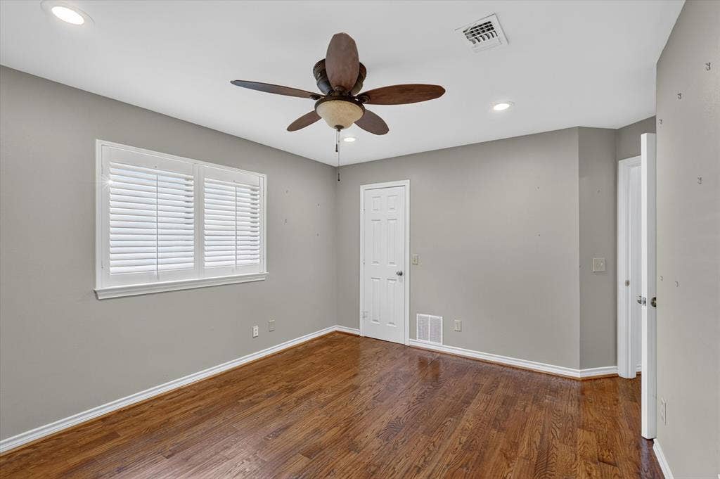 2132 Donna Drive, Plano, TX 75074 2132 Donna Drive, Plano, TX 75074