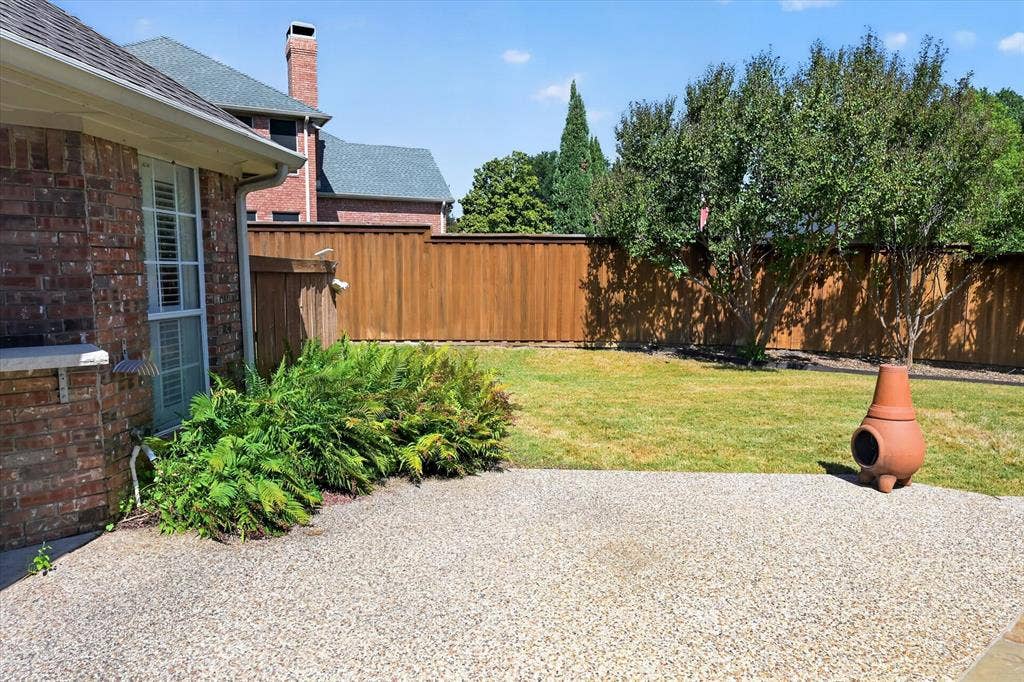 2132 Donna Drive, Plano, TX 75074 2132 Donna Drive, Plano, TX 75074