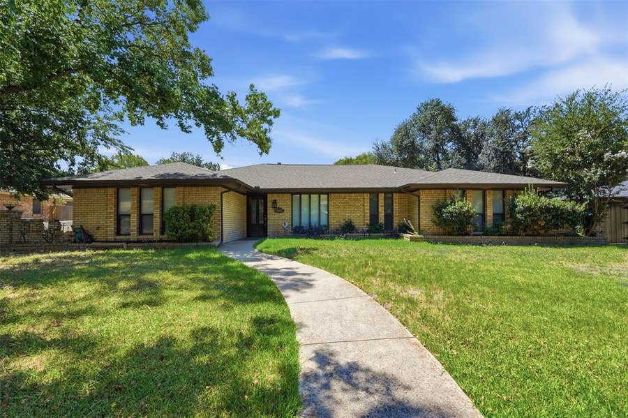 Property photo for 2728 Northcrest Drive, Plano, TX
