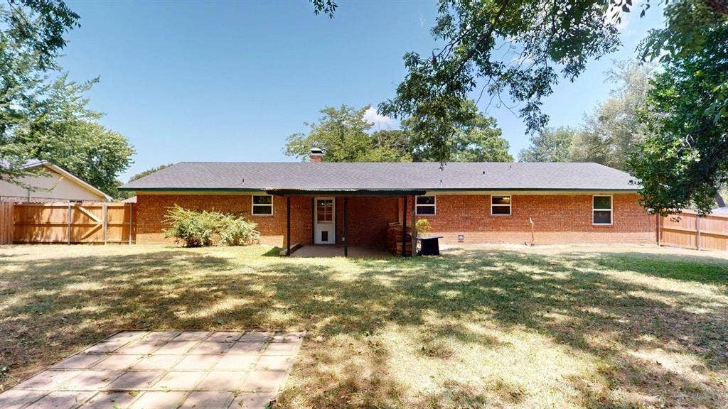 3308 Bogota Street, Athens, TX 75752 3308 Bogota Street, Athens, TX 75752