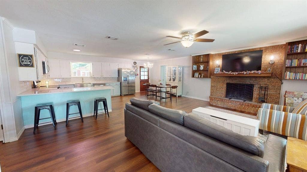 3308 Bogota Street, Athens, TX 75752 3308 Bogota Street, Athens, TX 75752