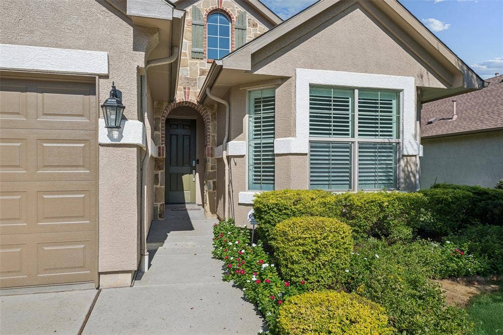 9905 Teakwood Avenue, Denton, TX 76207 9905 Teakwood Avenue, Denton, TX 76207