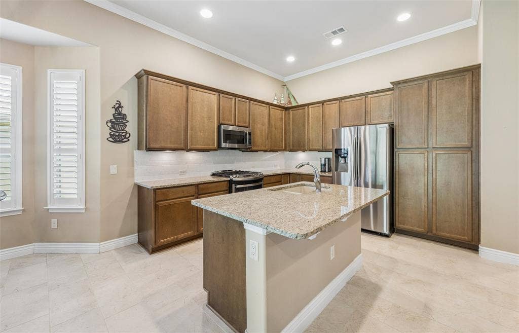 9905 Teakwood Avenue, Denton, TX 76207 9905 Teakwood Avenue, Denton, TX 76207