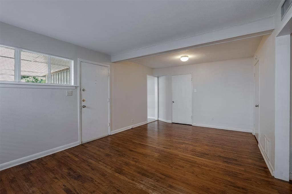3931 Dexter Avenue, Fort Worth, TX 76107 3931 Dexter Avenue, Fort Worth, TX 76107