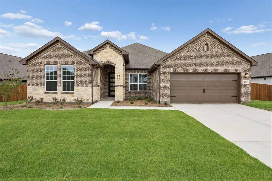 Property photo for 1875 Overcup Court, Waxahachie, TX