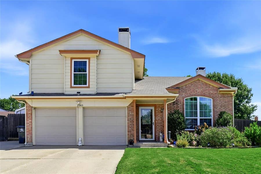 Property photo for 5305 Faireast Court, Arlington, TX