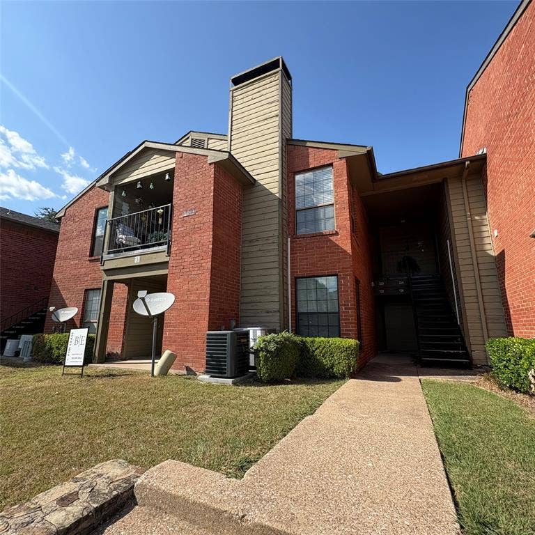 Property photo for 5913 Lake Hubbard Parkway, #123, Garland, TX