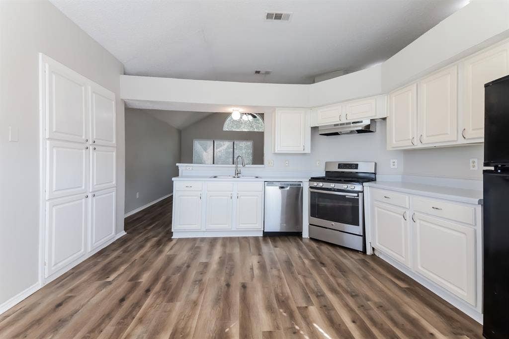 701 Long Hill Court, McKinney, TX 75071