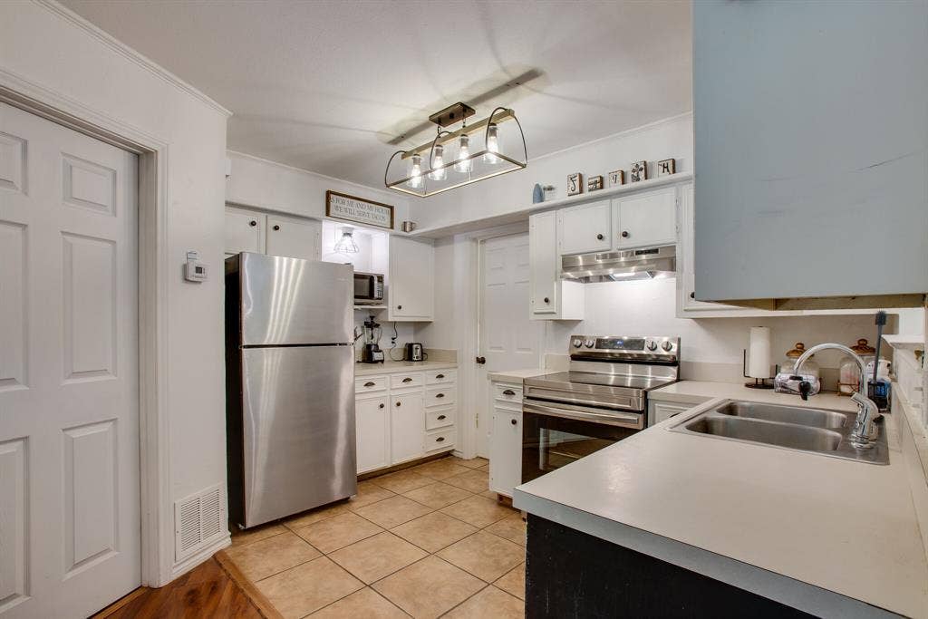 137 Oak Haven Drive, Gun Barrel City, TX 75156 137 Oak Haven Drive, Gun Barrel City, TX 75156