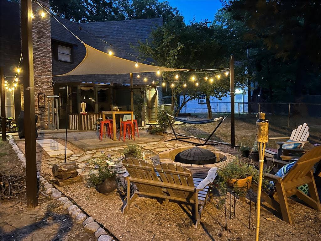 137 Oak Haven Drive, Gun Barrel City, TX 75156 Firepit area