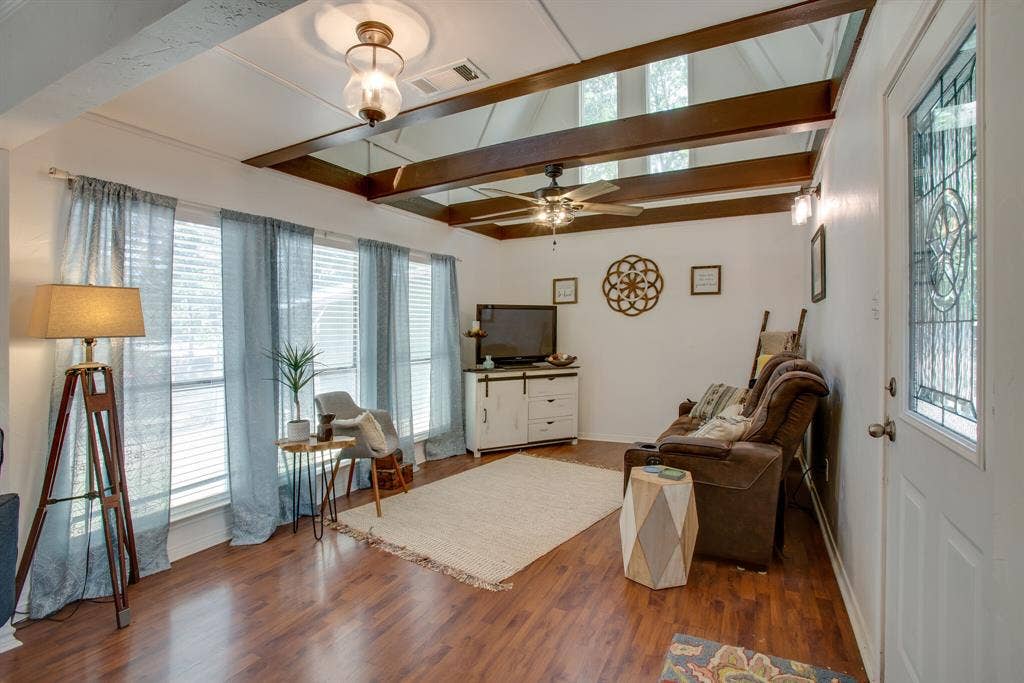 137 Oak Haven Drive, Gun Barrel City, TX 75156 137 Oak Haven Drive, Gun Barrel City, TX 75156