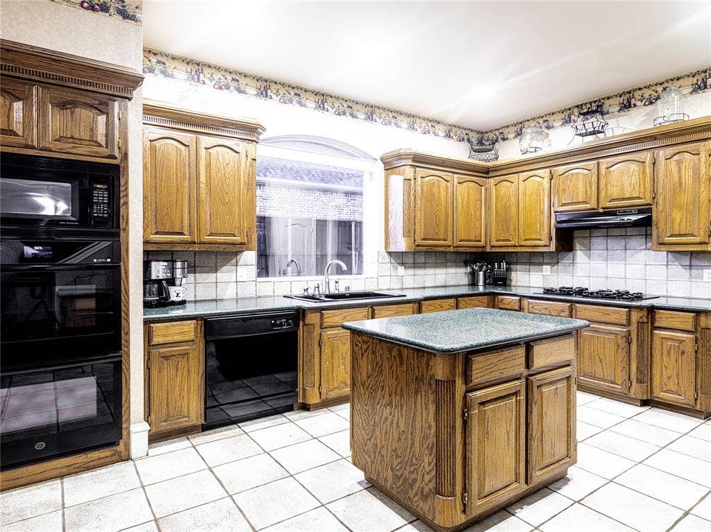 7205 Bettye Haun Drive, Plano, TX 75024