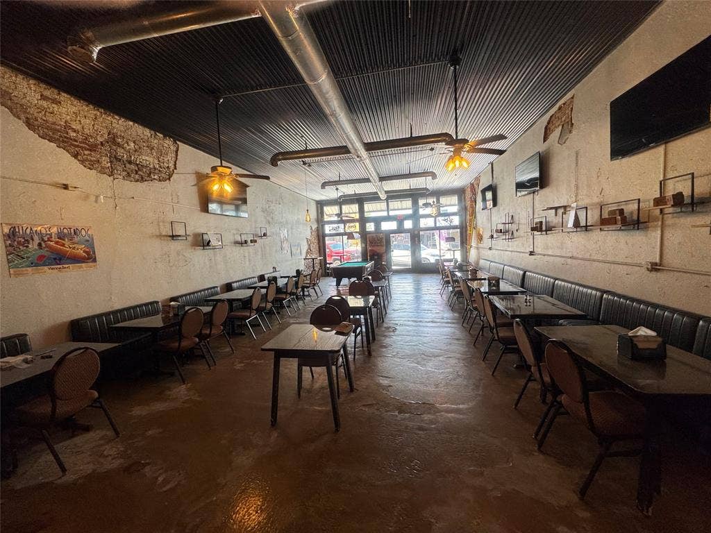 201 W 6th Street, #210, Ferris, TX 75125 201 W 6th Street, #210, Ferris, TX 75125