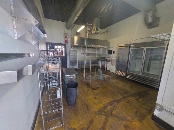 201 W 6th Street, #210, Ferris, TX 75125 201 W 6th Street, #210, Ferris, TX 75125
